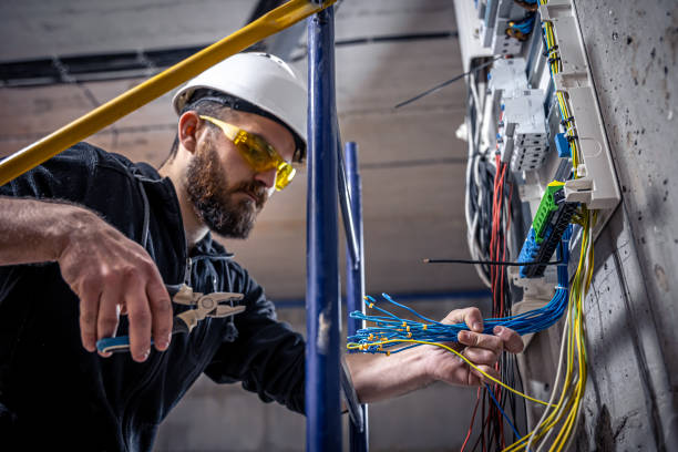 Best Commercial Electrician Services  in Lafayette, OR